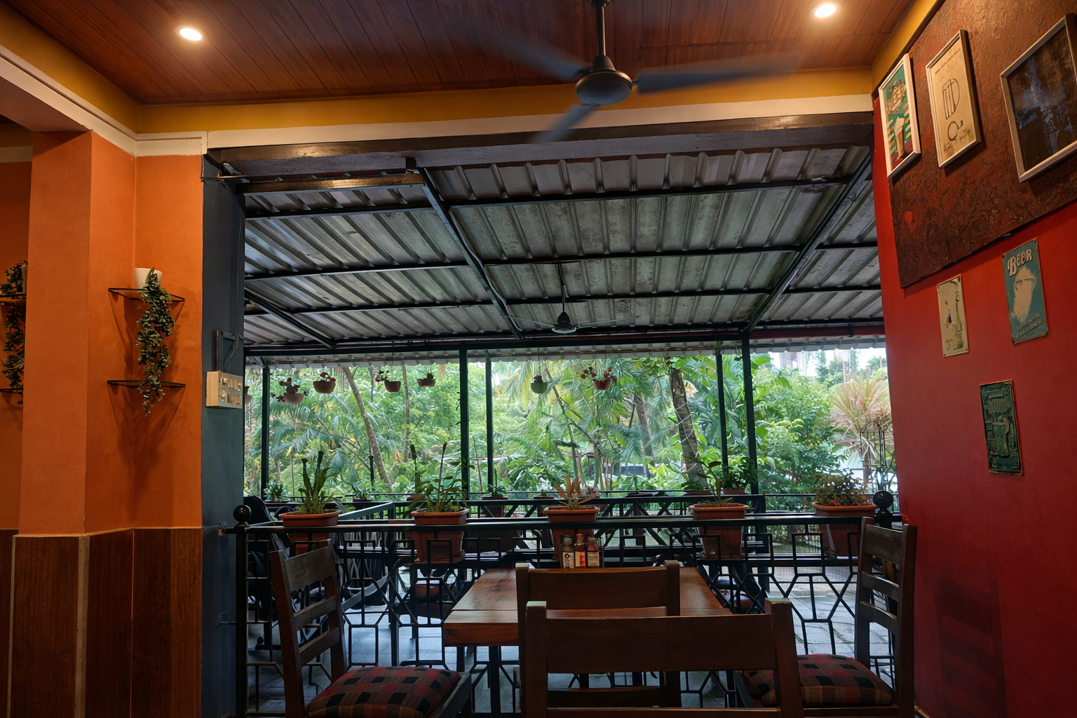 Dandeys Grill House 3